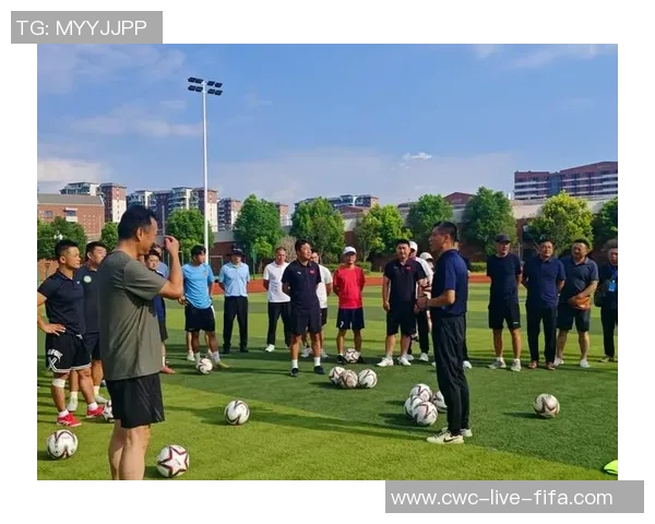 深入解析足球专业知识助力青少年成长与发展